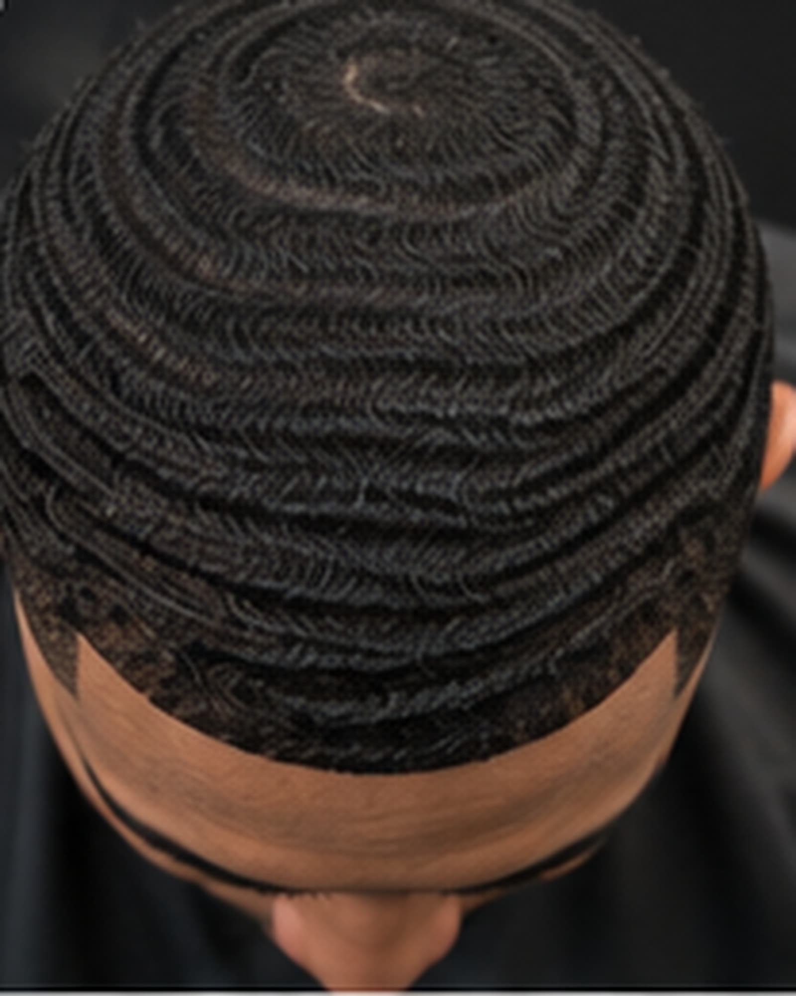 Overhead detail of a 360 wave pattern above a low fade